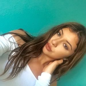 Meet your Posher, Paulina